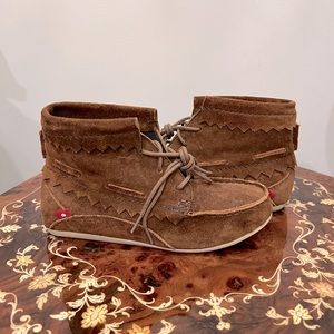 Oleberte leather boots